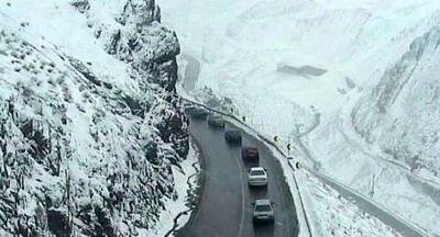 بارش باران و برف در جاده‌های ۱۰ استان