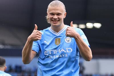 عکس | شوخی هالند با سخت‌گیری گواردیولا؛ خیالت از من راحت باشد! - پارس فوتبال