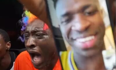 وقتی یک استریمر با دیدن وینیسیوس جونیور در چت تصویری سوپرایز می‌شود - پارس فوتبال