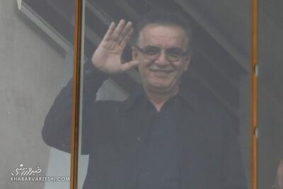 ویدیو| صحبت عجیب زنوزی در پخش زنده: آمده‌ام کنار کشیدنم را اعلام کنم! - پارس فوتبال