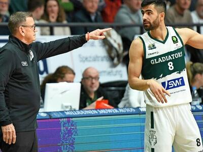 شکست گلادیاتورز تریر برابر وورتسبورگ/ تیم یخچالی به رده سوم رفت - پارس فوتبال