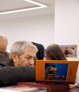 بر ساحل زمان