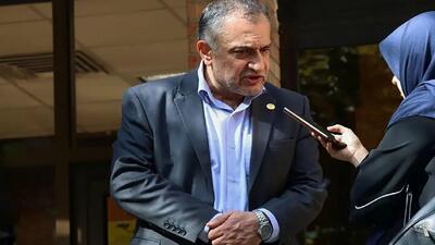 واکنش رئیس دانشگاه شریف به تماس دانشگاه با خانوده دانشجوی ها به خاطر پوشش