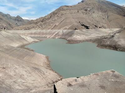 سد کرج به پایین‌ترین سطح تاریخی رسید/ فقط ۶ میلیون متر مکعب آب باقی مانده!/ بحران آب جدی است