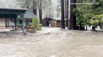 کریسمس با سیلاب در کالیفرنیا آغاز شد/ ساحل شرقی آمریکا در آستانه بارش سنگین برف + فیلم