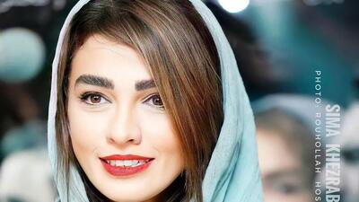  سلفی فیلتر دار و پر زرق و برق سیما خضرآبادی در عصر روز شنبه پرانرژی