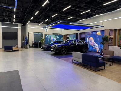 آغاز اجرای توسعه هویت برند ماموت خودرو با افتتاح نخستین شوروم در ایران‌مال