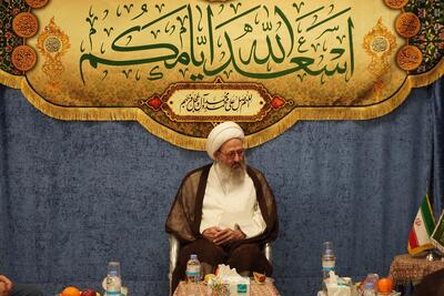  آیت‌ الله فقیهی: مناظره‌های علمی بهترین راه مقابله با جریان‌های انحرافی است