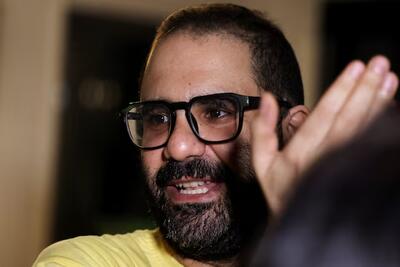  «علاء عبدالفتاح» وبلاگ‌نویس مصری با عفو «السیسی» آزاد شد