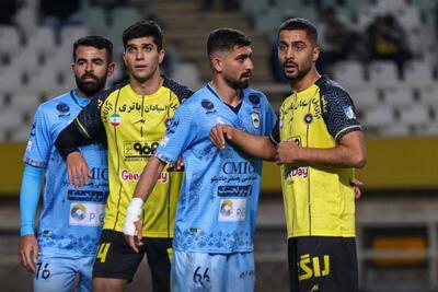 پیروزی در لحظات آخر | سپاهان صدرنشین نیم‌فصل شد