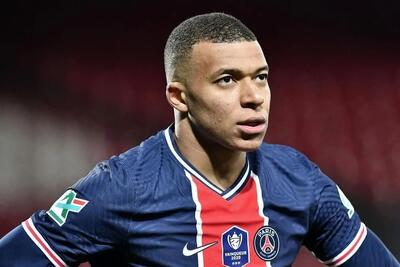 عکسی از امباپه با پیراهن تیم ملی مراکش در استادیوم