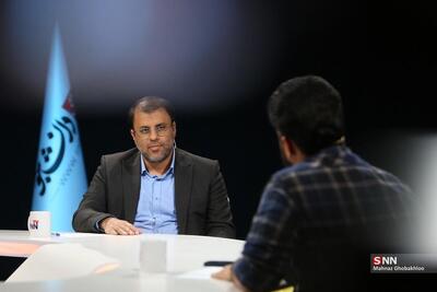 ظهوریان: روند‌های فعلی اقتصاد ایران تورم ۳۰۰۰ درصدی را نشان نمی‌دهند