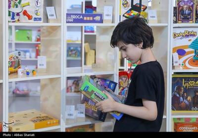 تولید «دلاری»، دستمزد«ریالی»؛ سهم کودکان از اسباب‌بازی باز هم آب رفت - تسنیم