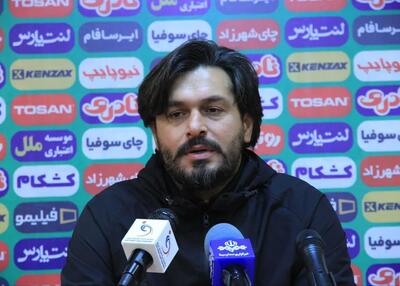 دقیقی: بعضی مواقع اورونوف و حسین‌زاده می‌خواهید!