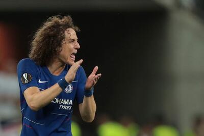 کونته می‌گفت دوستت دارم چون کمی دیوانه‌ای!