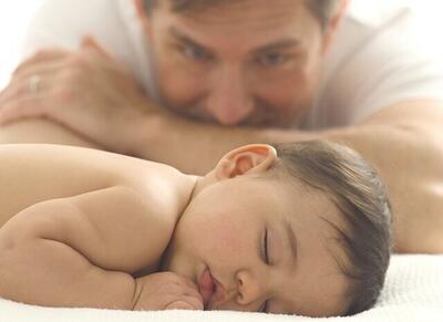 اولین علائم اتیسم در نوزادان را بشناسید