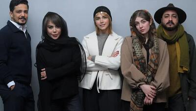 عرفان ابراهیمی و الهام اخوان در پشت صحنه نمایش جشن (عکس)