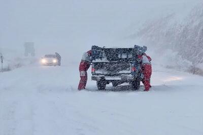 نجات معجزه‌آسای ۱۴ نفر از دل کولاک
