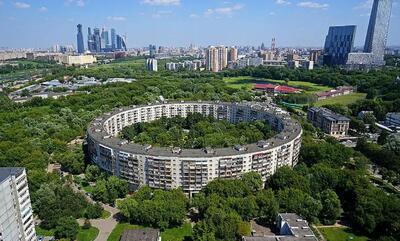 معماری عجیب یک مجتمع مسکونی در مسکو جلب توجه کرد