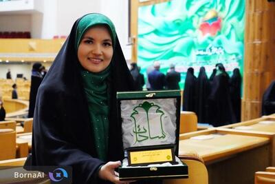  نخبه ایرانی نشان ویژه سادات جهان اسلام را دریافت کرد