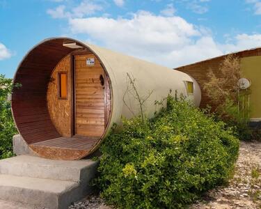  تنها هتل لوله‌ای ایران در عسلویه؛ حیرت‌آور و باورنکردنی - چیدانه