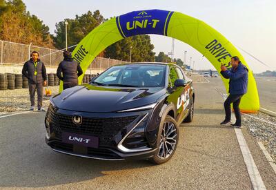 پشت فرمان چانگان یونیتی در پیست آزادی