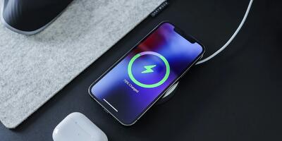 صرفه‌جویی شارژ باتری گوشی و ۵ باور اشتباه