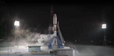 ببینید / تصاویری از پرتاب ماهواره‌های ایرانی از پایگاه فضایی «وستوچنی» روسیه به فضا