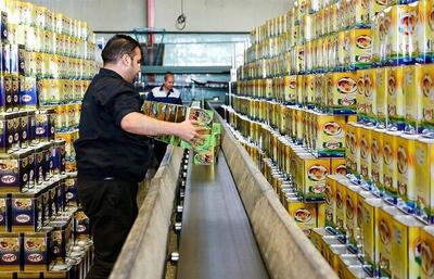 کمبود روغن خام ناشی از تأخیر بی سابقه در پرداخت مطالبات ارزی کارخانجات روغن نباتی است /  کارخانه های روغن نباتی یا تعطیل شده اند یا در آستانه تعطیلی قرار دارند