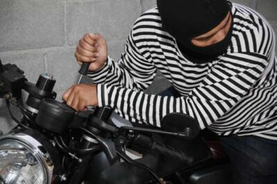 ببینید/ یک سارق: موتورسیکلت‌های سرقتی را مزایده‌ای می‌فروختیم