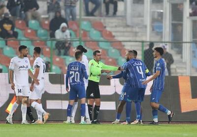 استقلال به گل‌گهر باخت و از مدعیان عقب ماند/ شکست بد موقع!