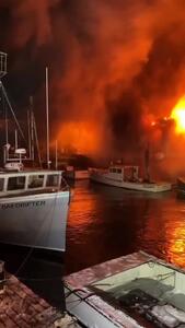 ببینید| اسکله تاریخی آمریکا آتش گرفت