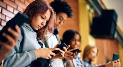 چرا باید کودکان را از شبکه های اجتماعی دور نگه داشت؟