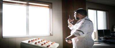 تپش قلب واحد هوا با تکیه بر انرژی متخصصان داخلی  موفقیت مبین انرژی خلیج فارس در ایرانی‌سازی و راه‌اندازی کمپرسور حیاتی BAC واحد A/ دانش و همت ایرانی در بزرگترین یوتیلیتی کشور، تحریم را شکست داد