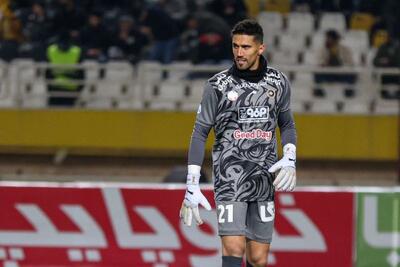 درخشش حسینی در سپاهان؛ 496 دقیقه کلین‌شیت با پیراهن طلایی!