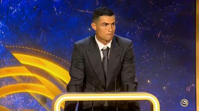 اهدای جایزه بهترین بازیکن خاورمیانه به رونالدو در مراسم گلوب ساکر ۲۰۲۵