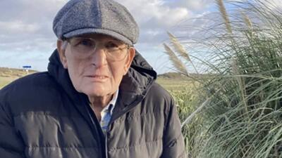  پیرمرد ۸۶ ساله به‌خاطر تف کردن برگ در خیابان جریمه شد!