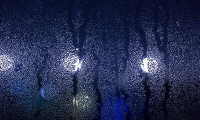  چرا پنجره خانه بخار می‌کند؟+ روش‌های جلوگیری از آن