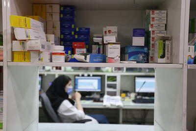 ۳ مساله نگران کننده از حذف ارز ترجیحی دارو | خطر خروج بیماران از چرخه درمان وجود دارد