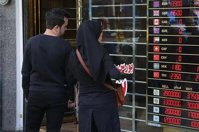 قیمت دلار به بالاترین سطح در تاریخ رسید / رکورد جدید قیمت دلار امروز ۷ دی ۱۴۰۴