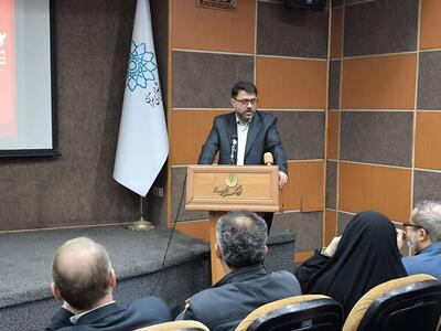  معاون دفتر عارف: برخی نمی خواهند حقایق تاریخی به صورت شفاف برای مردم روایت شود