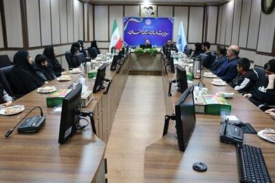  برگزیدگان مسابقه کتاب‌خوانی کارکنان و خانواده‌های درمان تأمین اجتماعی سمنان تقدیر شدند
