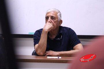 رضا کیانیان: ما پدرمان را از دست دادیم! جای چه گفت‌وگویی‌ست؟! - کلبه سرگرمی