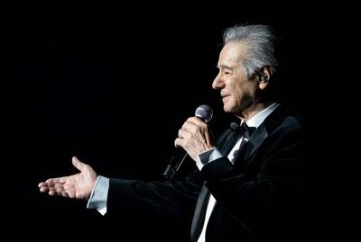 خاطره‌ی خواننده‌ی قدیمی لس انجلسی از معجزه‌ی نماز +فیلم