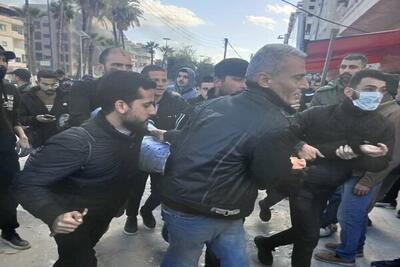  نیروهای جولانی با گلوله و سلاح سرد به معترضان در سوریه حمله ور شدند