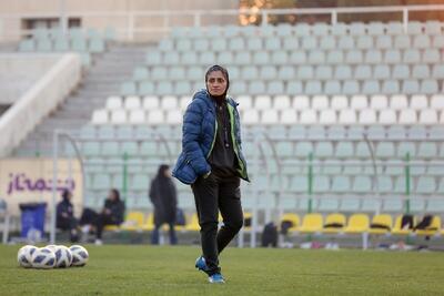 گلایه سرمربی تیم ملی فوتبال بانوان از دو باشگاه لیگ برتری - پارس فوتبال