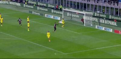 ویدیو: گل سوم میلان به ورونا توسط انکونو - پارس فوتبال