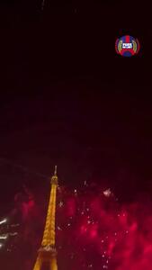 ویدئو: آتش بازی اولتراهای پاری‌سن‌ژرمن در پاریس ‏ - پارس فوتبال