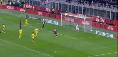 ویدیو: گل دوم میلان به ورونا توسط انکونو - پارس فوتبال