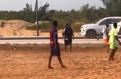 ژول کونده و بازی در فوتبال محلی در کشور بنین - پارس فوتبال